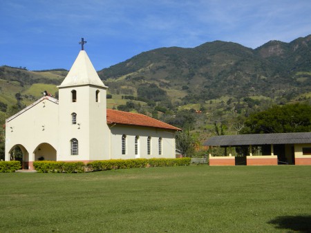 Igreja do Bairro do Serrano